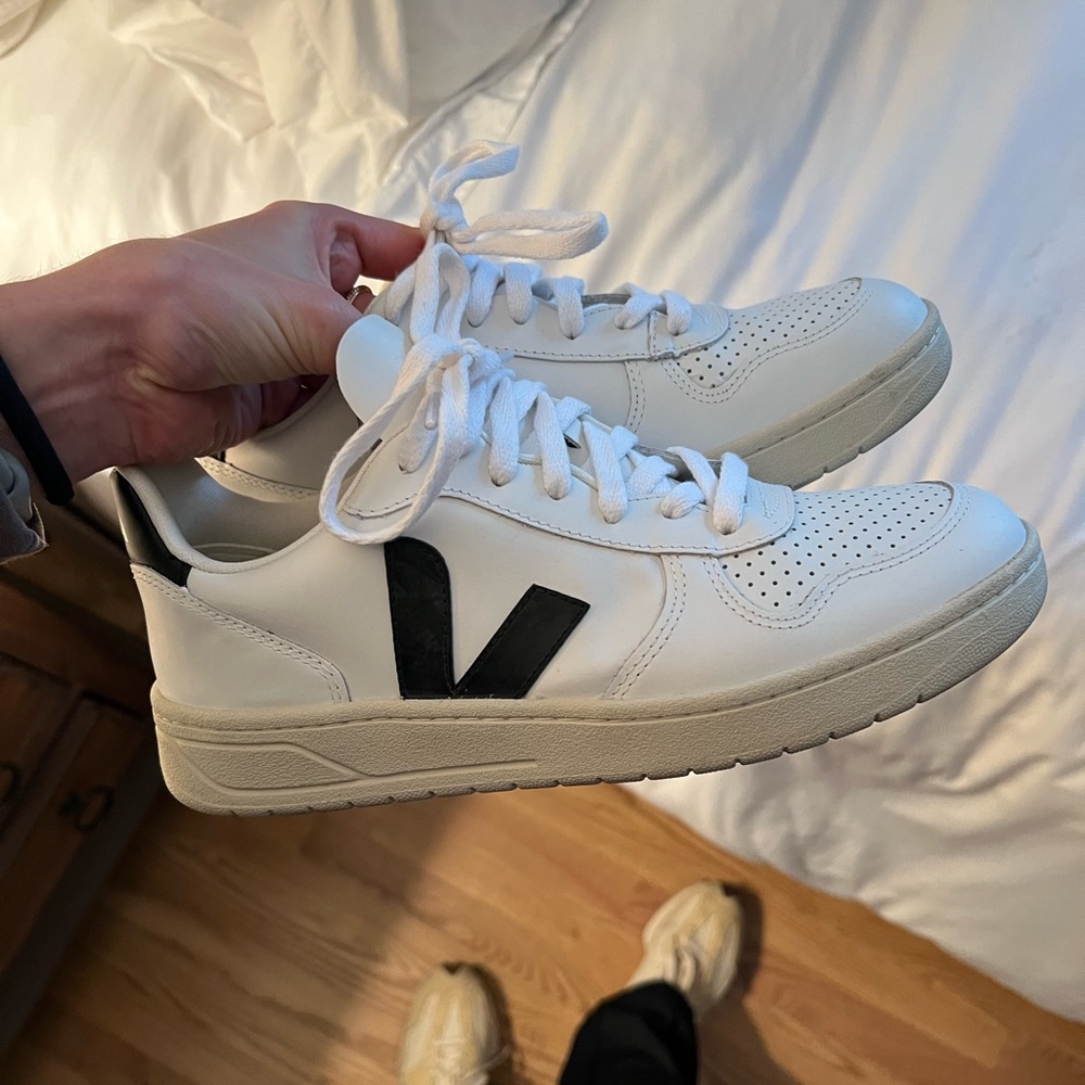 Veja Campo Womens Sneakers